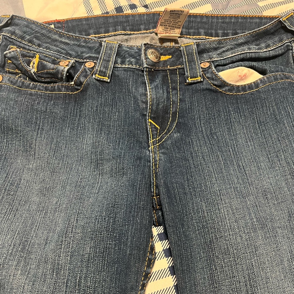 TRUE RELIGION JEANS SIZE 31 BOOT CUT AND FLARED